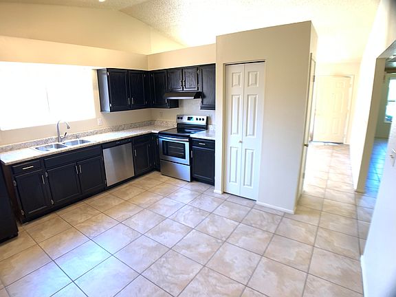 2nd image of 5135 E Evergreen St Unit 1238