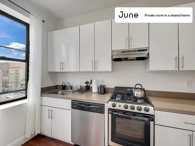 285 Saint Nicholas Ave #D — Photo 9