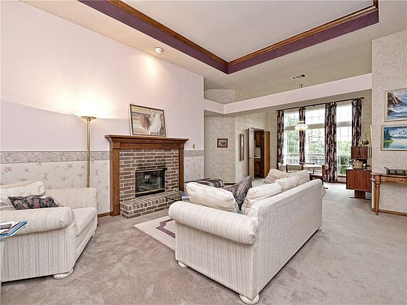 5th image of 6118 Ginita Ln