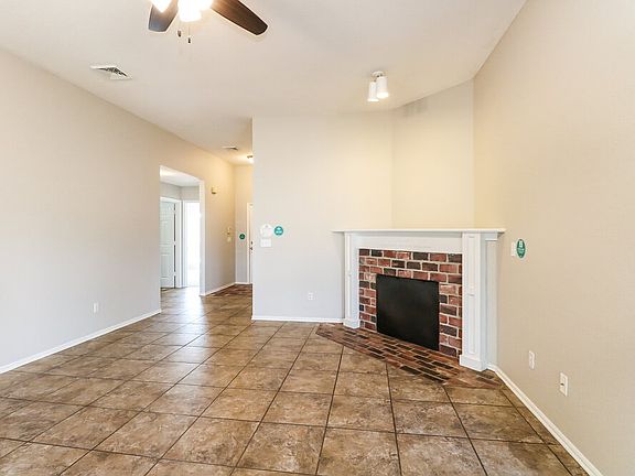 3rd image of 1429 Glen Ellen Cir