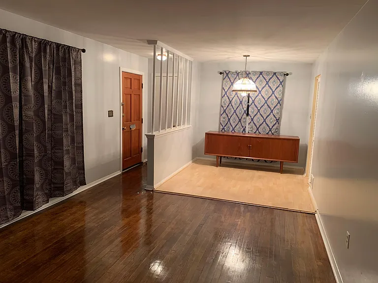 spacious Living room with dining area
