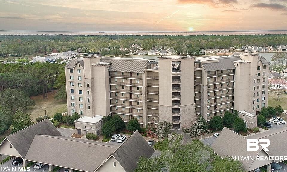 1st image of 18269 Colony Dr Unit 305