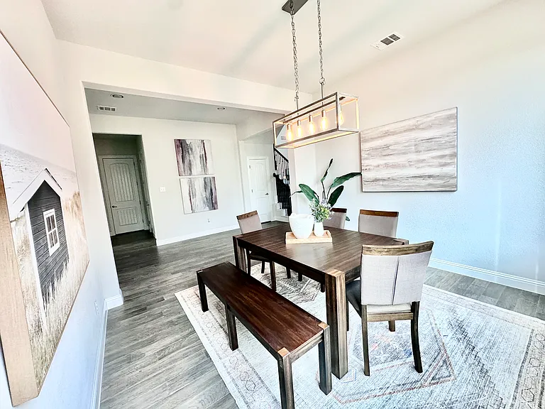 7600 Clear Rapids Dr — Photo 8