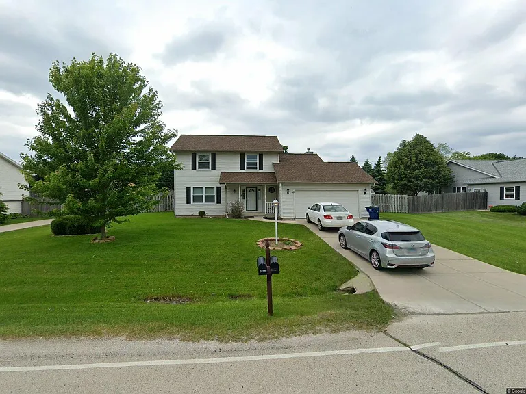 10115 S Hampton Dr — Photo 1