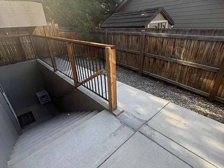 7559 S Quay Ct — Photo 12