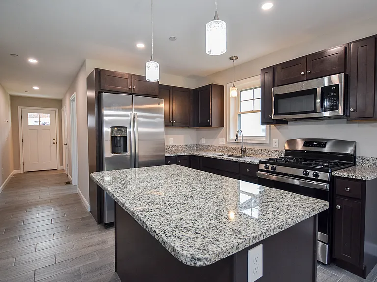 4 Patrick Ct — Photo 4