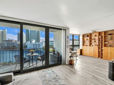 200 Leslie Dr APT 919, Hallandale Beach, FL, 33009