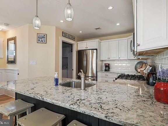 3rd image of 369 W 8th St #4