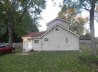 7330 Taylor Ave, Temperance, MI 48182