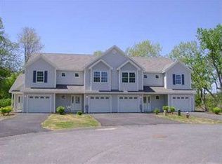52 Cobblestone Ct, Schenectady, NY 12306