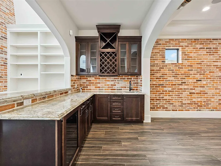 215 Malone St — Photo 18