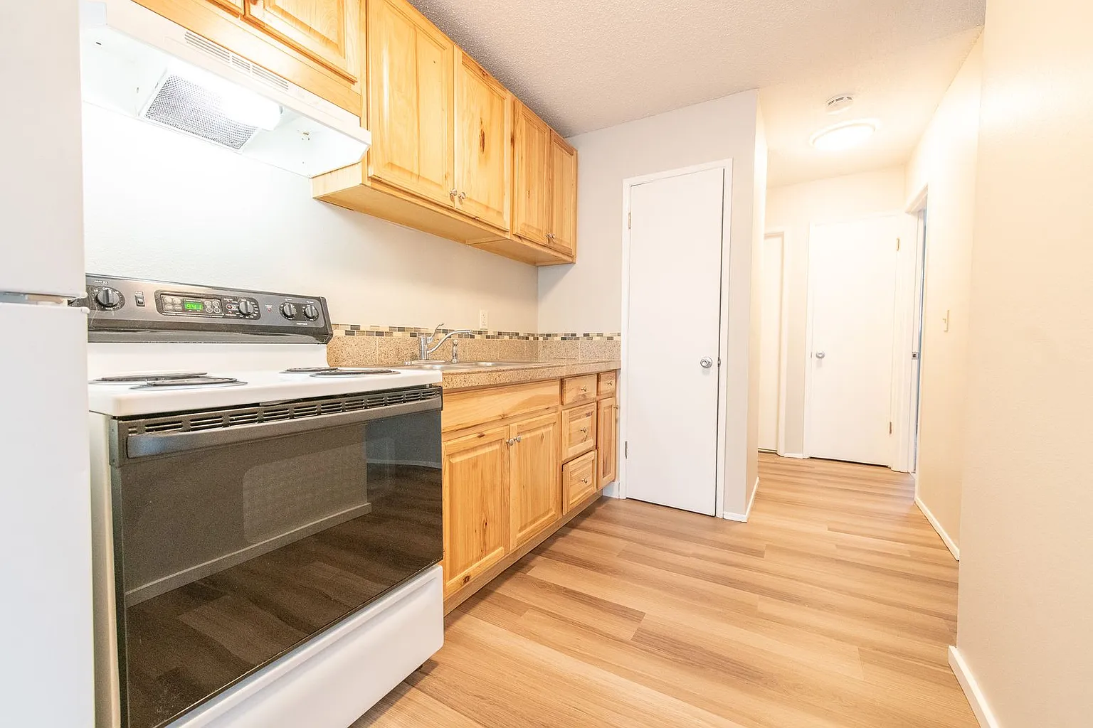 2527 NW Savier St #2525 photo 1