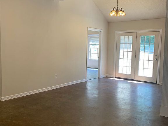 5th image of 1387 E Mission Blvd