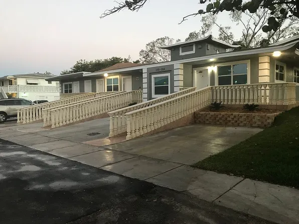 170 NW 204th St, Miami Gardens, FL 33169