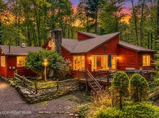 59 Red Oak Rd, Lake Harmony, PA 18624