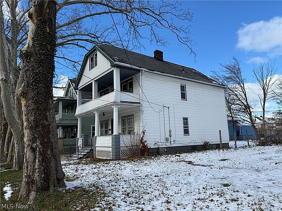 3rd image of 16219 Huntmere Ave
