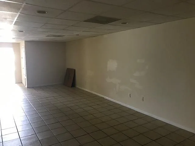 3 bed, 1200 sqft, $1,295 — Photo 3