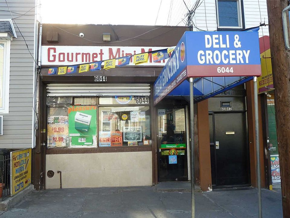 2nd image of 6044 55th St