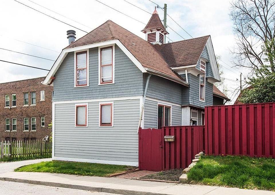 1st image of 109 E 19th St