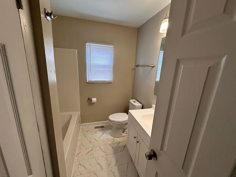 3919 N Audubon Rd — Photo 2