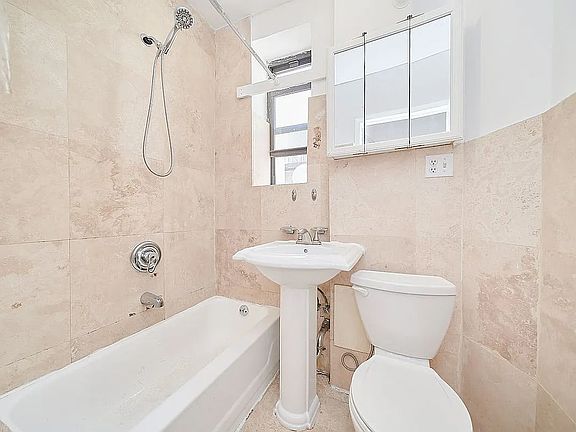 5th image of 66 W 109th St #31A