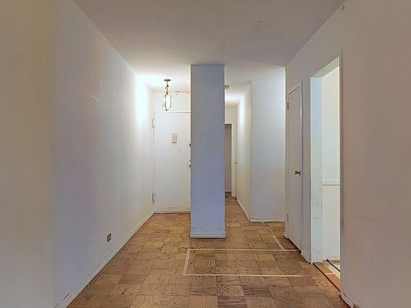 4th image of 268 E Bway APT A104