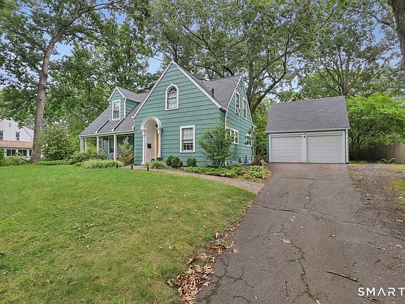 3rd image of 117 Princeton Street