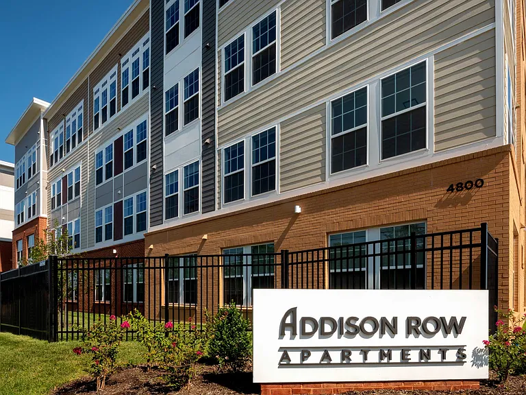 Addison Row — Photo 45