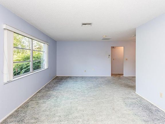 3rd image of 5485 Ashland Dr