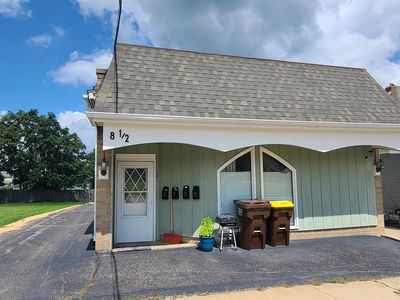 8 1/2 E Main St, Mount Morris, IL, 61054