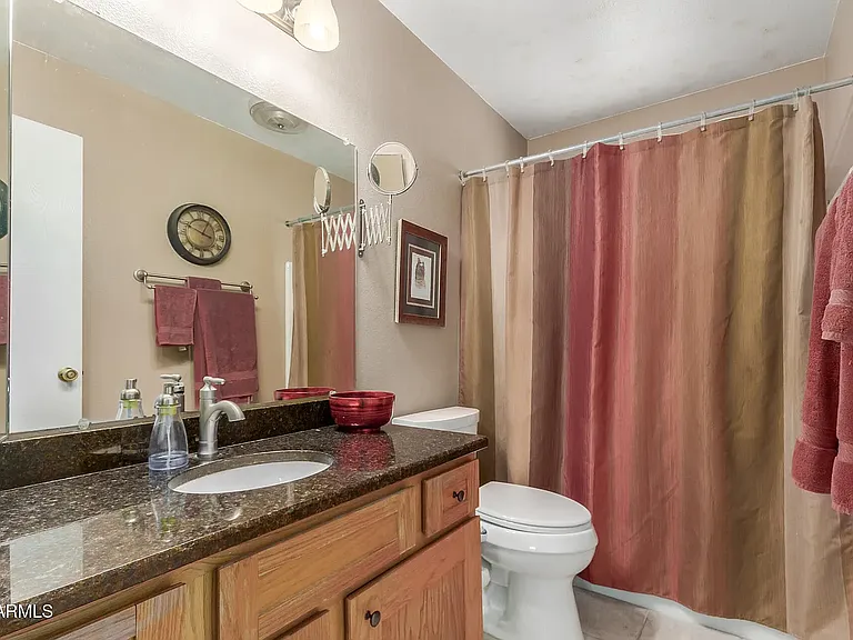 4529 E Farmdale Cir — Photo 15