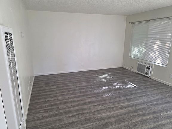 3rd image of 614 Rancheria Dr