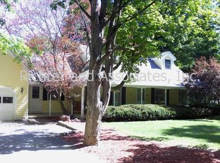 1922 Sexton Rd, Howell, MI 48843