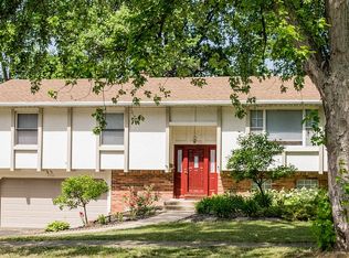 3711 Fairwood Dr, Sylvania, OH 43560
