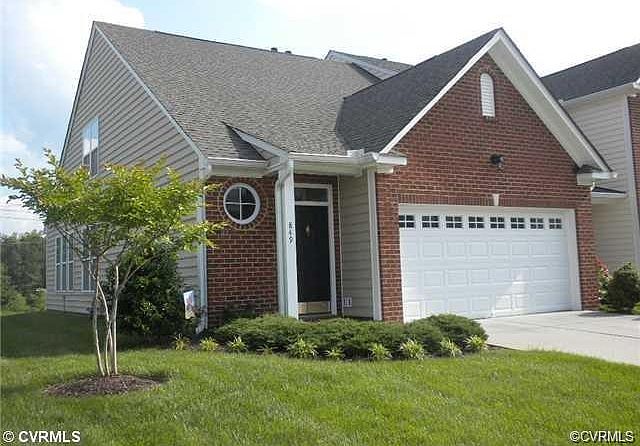 1st image of 849 Parkland Pl #849