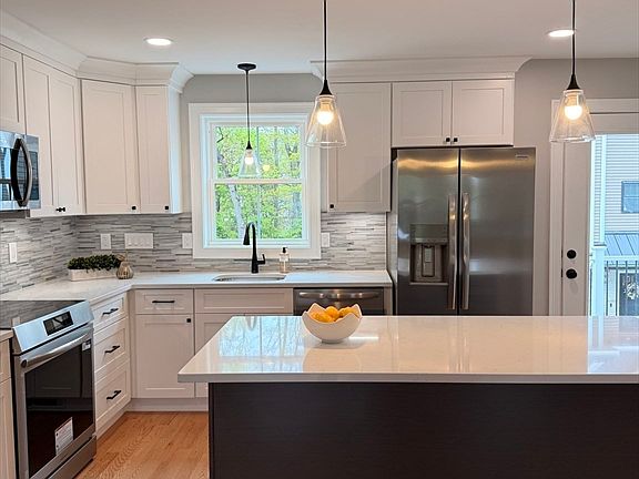 2nd image of 9 Acton Rd #8