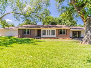 1013 NW 8th St, Grand Prairie, TX 75050