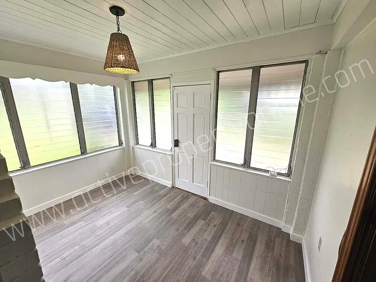 1935 Northbrook Ave — Photo 6