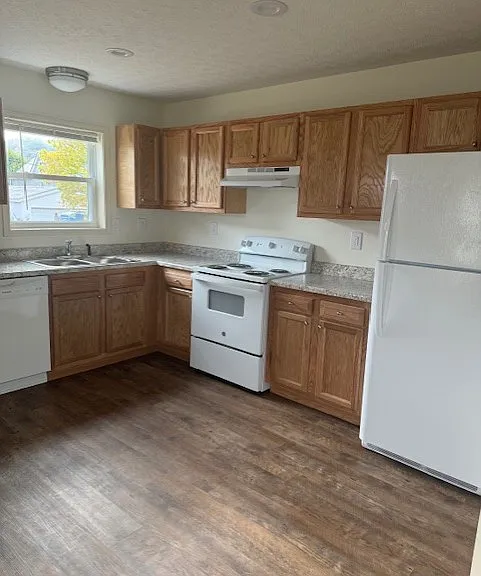 114 Henry Ave — Photo 6