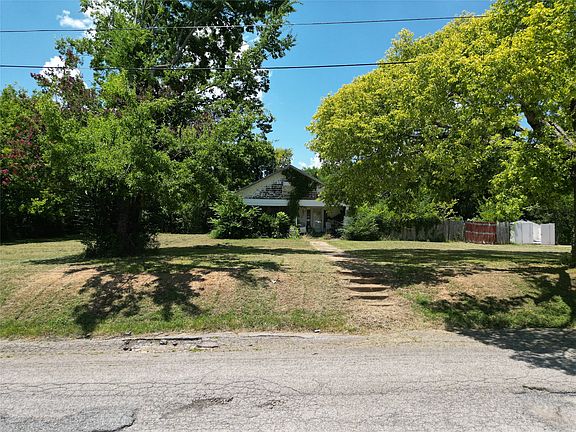 3rd image of 3109 S Maurice Ave