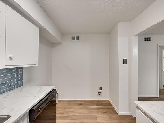 5th image of 5303 Fleetwood Oaks Ave APT 176