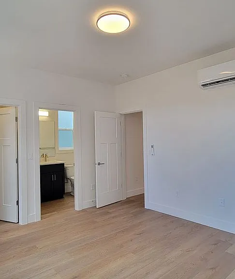 1167 NW Michelbook Ln — Photo 11