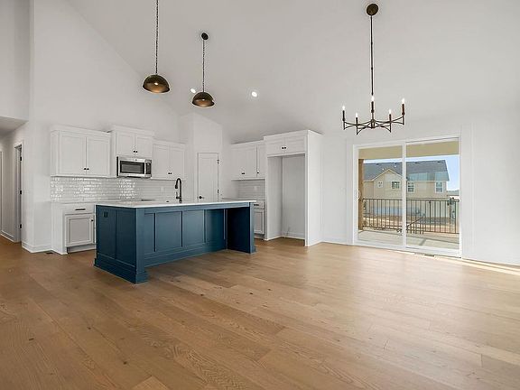 5th image of 14075 S Pascal St