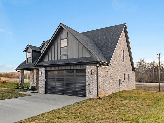 2nd image of 1509 Chardonnay Way
