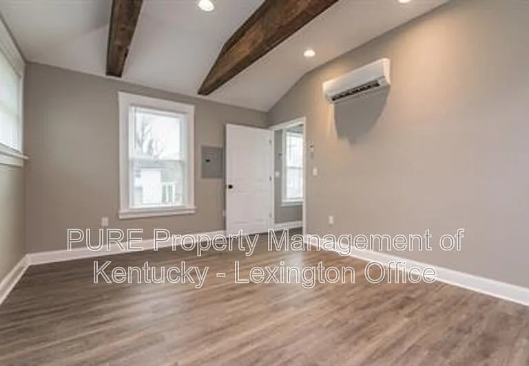 103 Moberly Ave #B — Photo 15