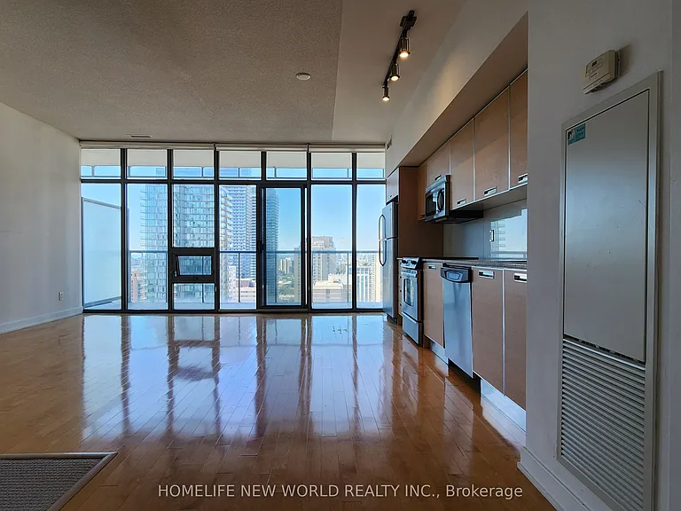 33 Charles St E #2507 — Photo 9