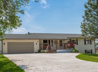 413 S Ridge Ave, South Lyon, MI 48178