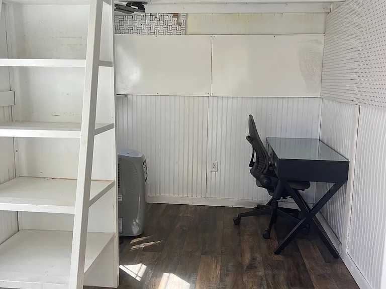 624 W 7th Ave — Photo 13