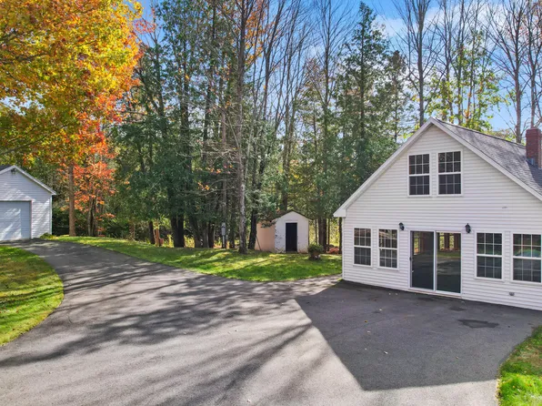 796 Fuller Road, Hermon, ME 04401