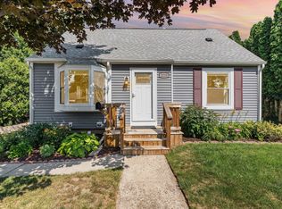 2210 Tennessee St, Midland, MI 48642